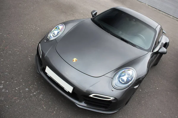 Kiev, Ukrayna; 18 Ekim 2016; Porsche 911 Turbo S. editoryal fotoğraf.