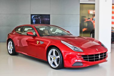 Kiev. Ukrayna. 30 Kasım 2015. Ferrari Ff. editoryal fotoğraf.