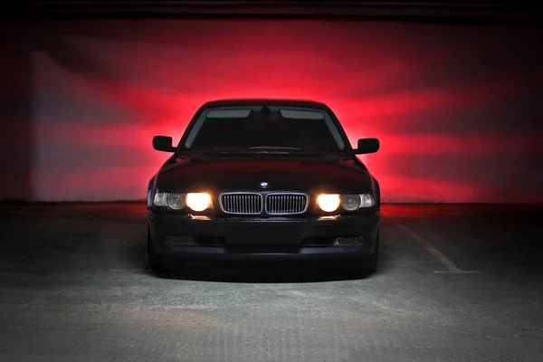 Vinnitsa, Ukraine; December 5, 2014; BMW 7 Series E38 underground parking. Editorial photo. — Stock Photo, Image