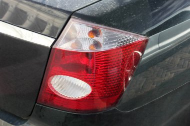 Araba parçası. Araba farlar.