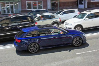 Audi Rs6 Avant C7 hareketli. Kiev, Ukrayna. 10 Haziran 2017. Editoryal fotoğraf.