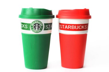 Chernihiv, Ukrayna - 14 Ocak 2020: Beyaz arka planda Starbucks Kupası