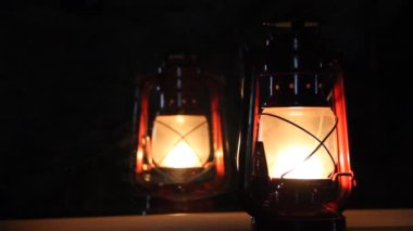 El gaz lambasını daha parlak yapar.