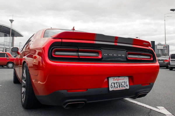 Kiev Ukraine April 2020 Muscle Car Dodge Challenger Srt8 392 — Stock Photo, Image