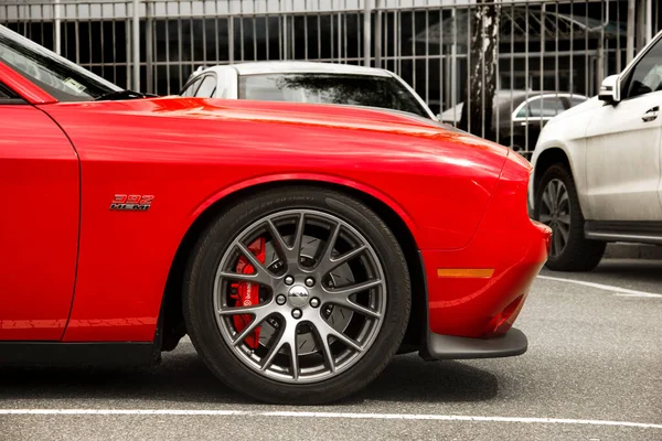 Kiev Ukraine April 2020 Muscle Car Dodge Challenger Srt8 392 — Stock Photo, Image