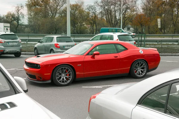 Kiev Ucrania Abril 2020 Coche Muscular Dodge Challenger Srt8 392 —  Fotos de Stock