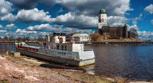 The old ship in Vyborg. — Stock Photo, Image