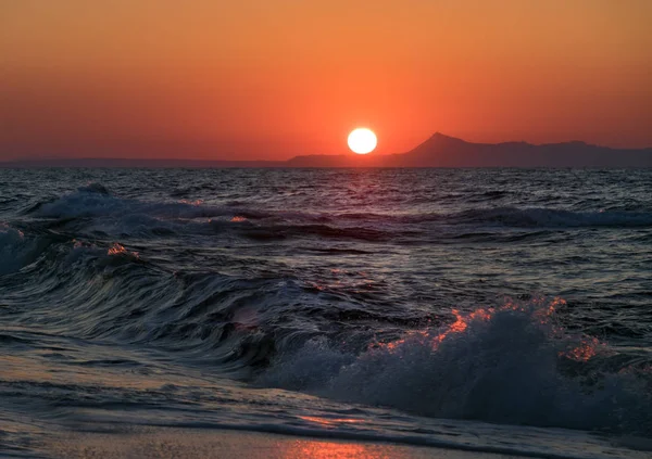 Puesta de sol en el mar. — Foto de Stock