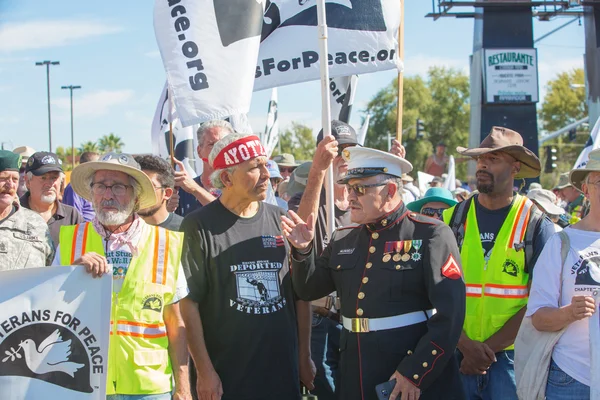 Organizátoři na veterány pro mír protestní pochod — Stock fotografie