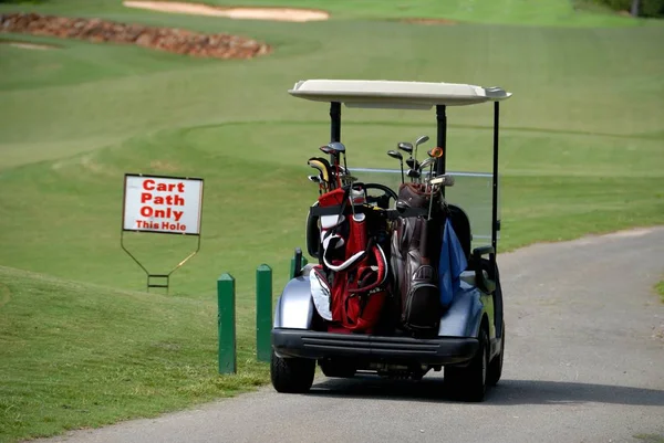 Golfkarretjes te huur — Stockfoto