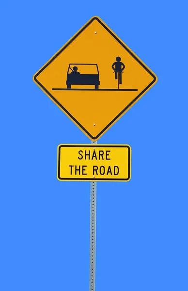 Motociclistas compartilham o sinal de estrada — Fotografia de Stock