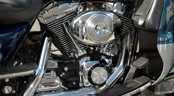 Närbild av motorcykelmotorn — Stockfoto