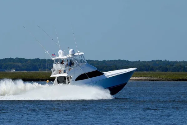 Bateau de pêche sportive — Photo