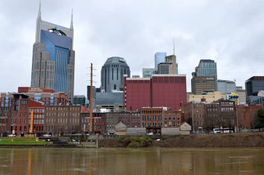 Nashville, Tennessee 'nin tarihi şehir merkezinin rıhtım manzarası dünyanın dört bir yanından birçok insan tarafından ziyaret edildi..