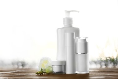 Üzerinde ışık arka plan ayarlamak kozmetik