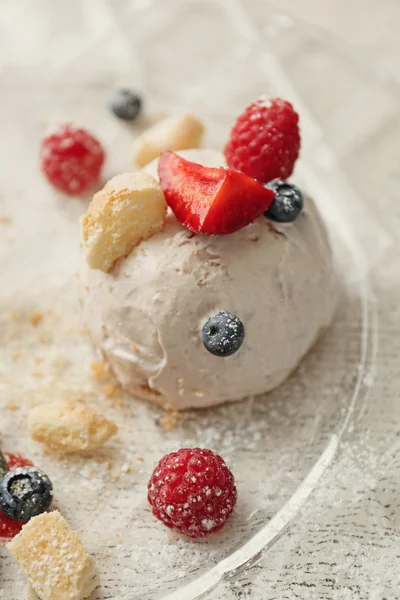 Helado con bayas — Foto de Stock