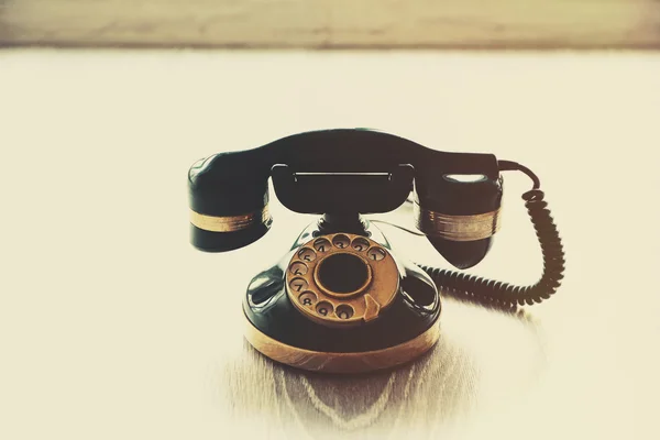 Telefon auf dem Boden — Stockfoto