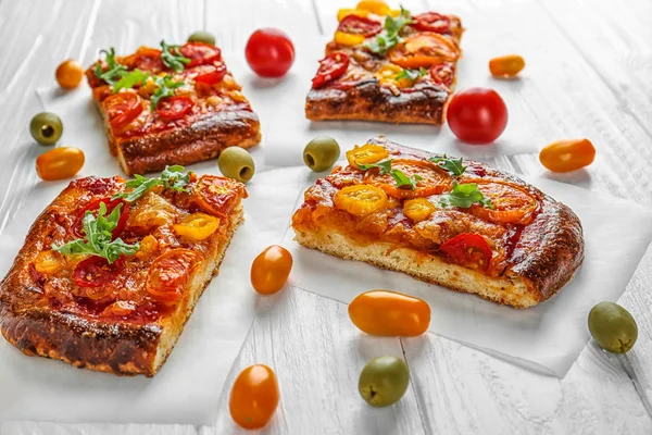 Lezzetli ev yapımı pizza — Stok fotoğraf