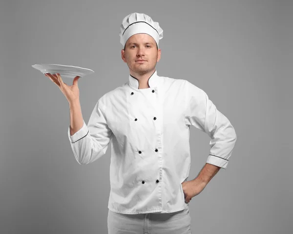 Jovem cozinheiro chef — Fotografia de Stock