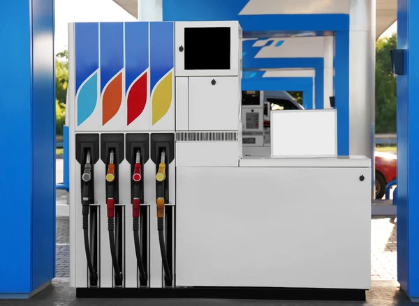 Pompe benzina stazione di servizio — Foto Stock