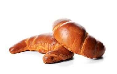 Beyaz izole iki tatlı lezzetli kruvasan