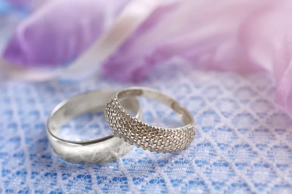 Two wedding rings — Stock Photo, Image