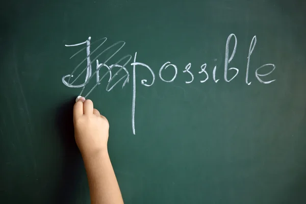 Cruzar palabra imposible en pizarra — Foto de Stock