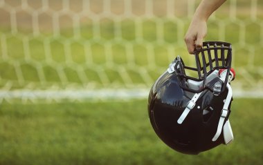 Rugby kask tutan el