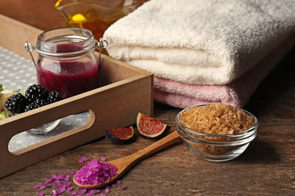 Bodyscrub, salt och frukt — Stockfoto