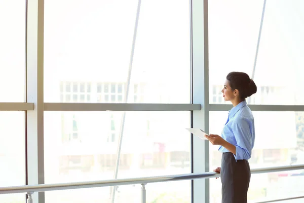 Beautiful Businesswoman Tablet Office — Stock Photo, Image