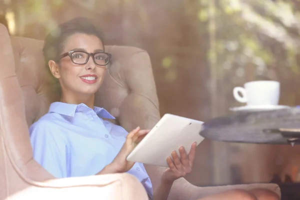 Beautiful Businesswoman Working Cafe — Stock Photo, Image