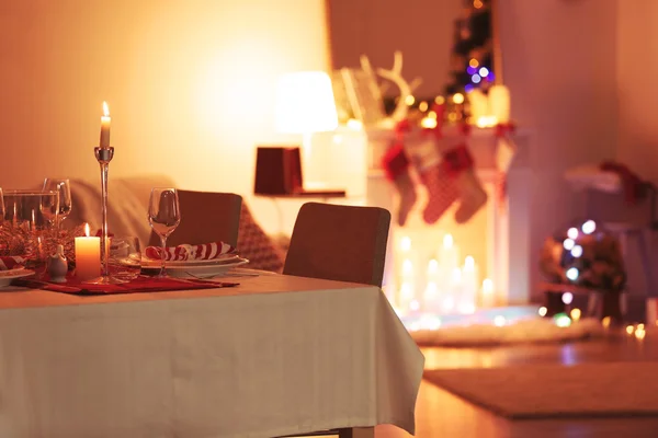 Tavola servita per la cena di Natale — Foto Stock