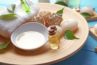 Çay ağacı yağı ile Spa kompozisyon