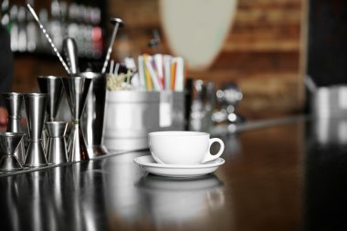 Üzerinde kahve bar counter