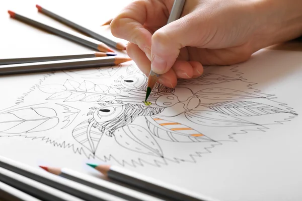 Woman coloring anti stress picture — Stock Photo, Image