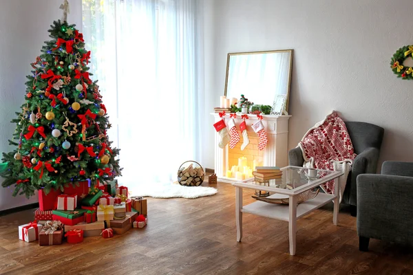 Quarto decorado para o Natal — Fotografia de Stock