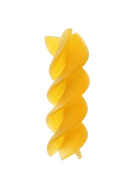 Makarna, üzerinde beyaz izole