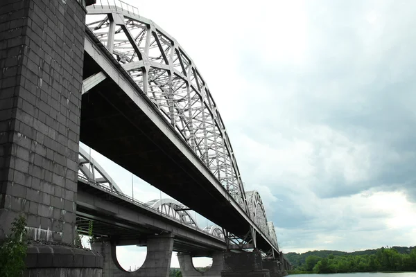 Vista da ponte moderna — Fotografia de Stock