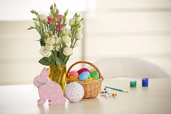 Easter eggs and decorations — Stock Photo, Image