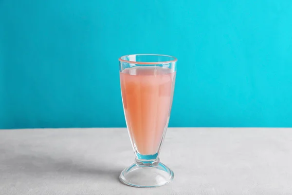 Glass of pink lemonade — Stock Photo, Image