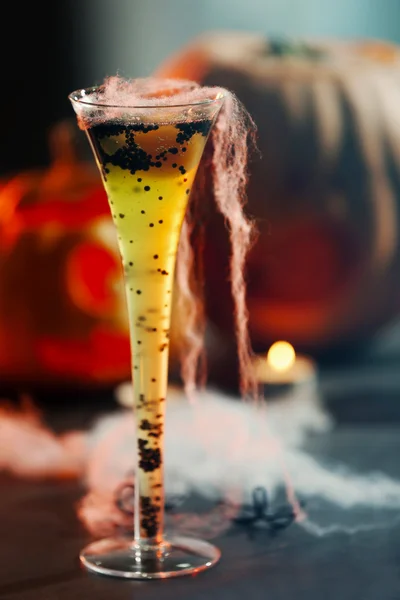 Bright tasty cocktail for Halloween party, close up view — Stock Photo, Image