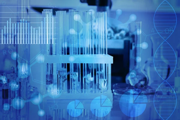 Tubos de ensayo con diferentes flores, tonificados en azul. Concepto de investigación científica . — Foto de Stock