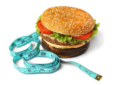 Ölçüm bandı ve lezzetli hamburger 