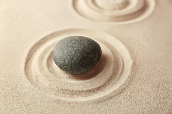 Japanese Zen garden. Pebble on a sand — Stock Photo, Image