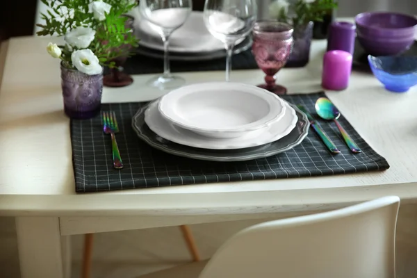 Cenário de mesa bonita no restaurante — Fotografia de Stock