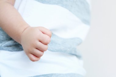 Şirin Bebek kol görünümünü kapat
