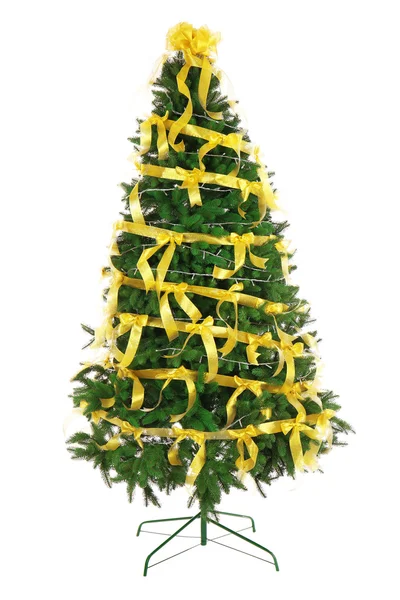 Umělé zdobené vánoční strom izolované na bílém — Stock fotografie