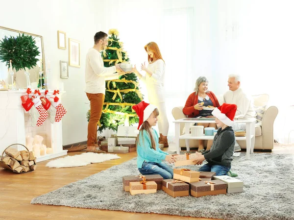 Famiglia Soggiorno Decorata Natale — Foto Stock