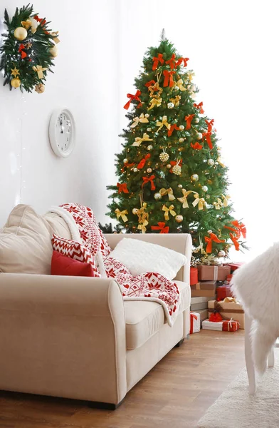 Habitación decorada de Navidad —  Fotos de Stock