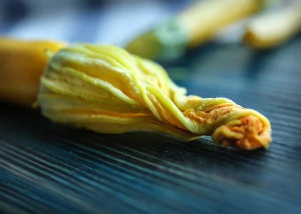 Abobrinha amarela fresca — Fotografia de Stock